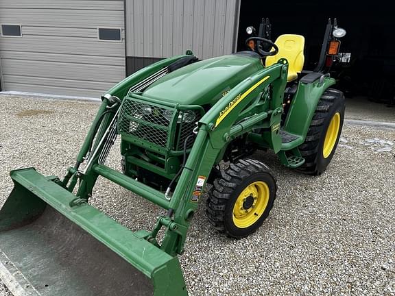 Image of John Deere 3520 Primary image