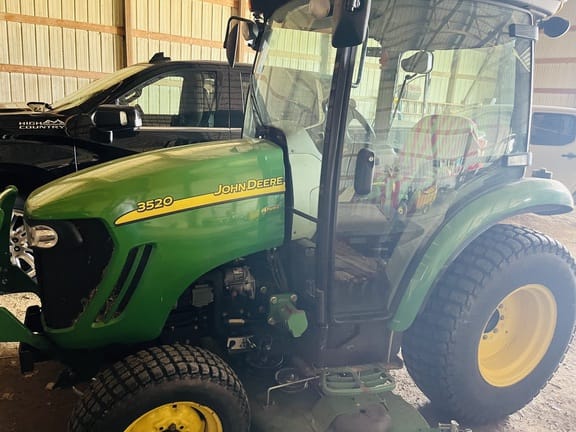 2008 John Deere 3520 Equipment Image0