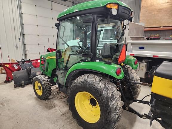 Image of John Deere 3520 equipment image 3