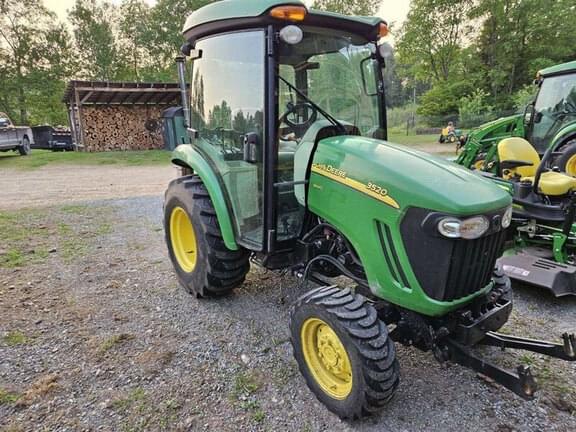 Image of John Deere 3520 Primary image