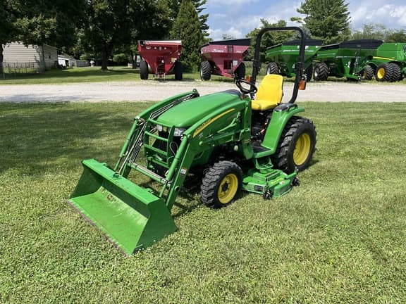 Image of John Deere 3520 Primary image