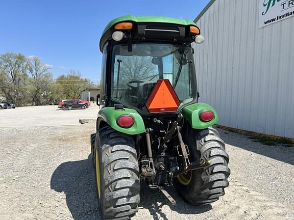 Image of John Deere 3520 equipment image 4
