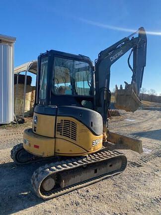 Image of John Deere 35D equipment image 2