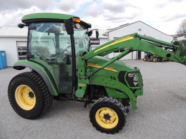 Image of John Deere 3720 equipment image 2