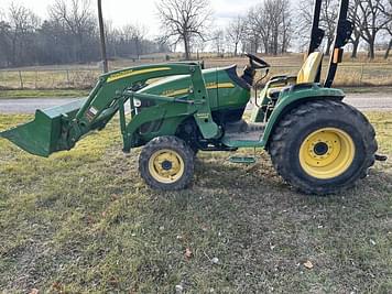 Main image John Deere 3720