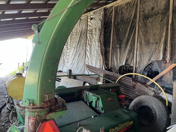 Image of John Deere 3955 equipment image 2