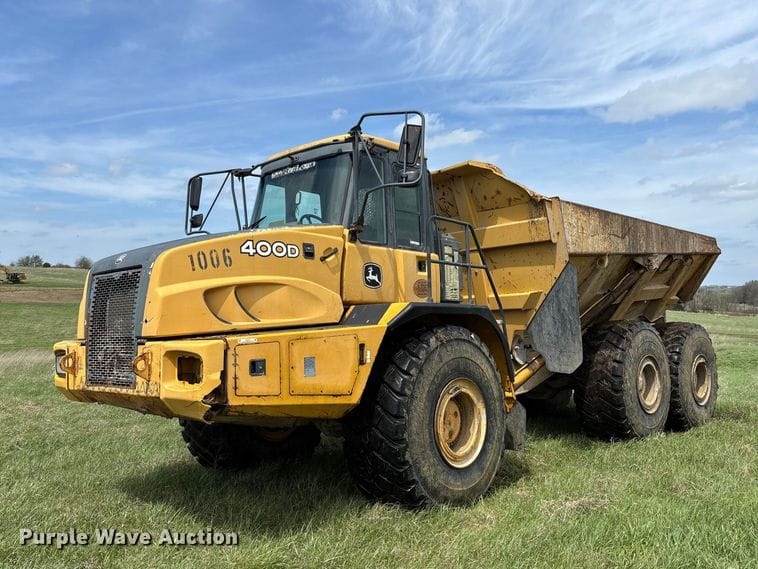 2008 John Deere 400D Equipment Image0