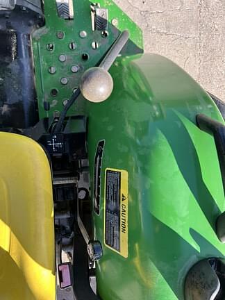 Image of John Deere 4105 equipment image 4