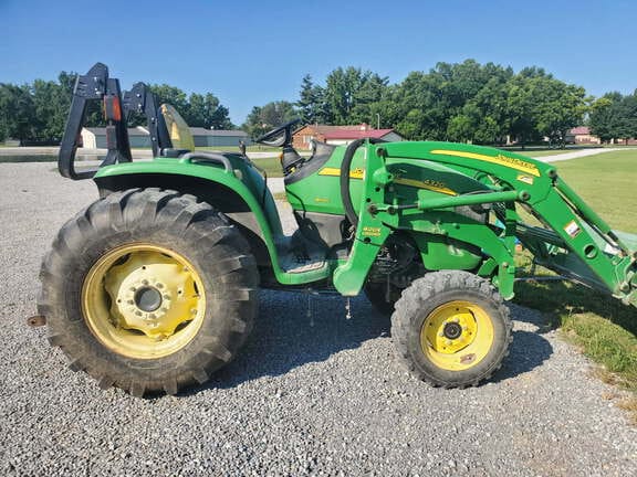2008 John Deere 4320 Equipment Image0