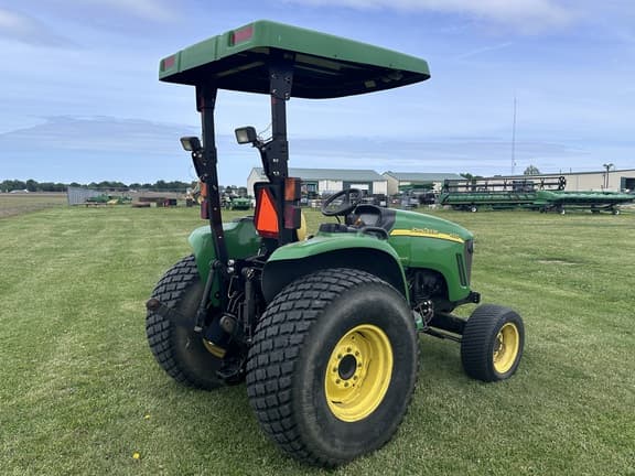 Image of John Deere 4320 equipment image 2