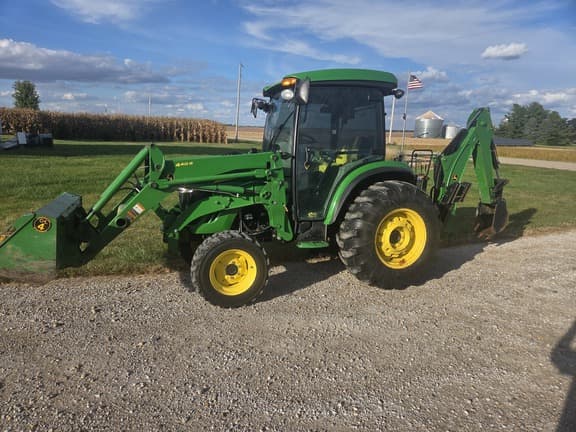 Image of John Deere 4320 equipment image 3