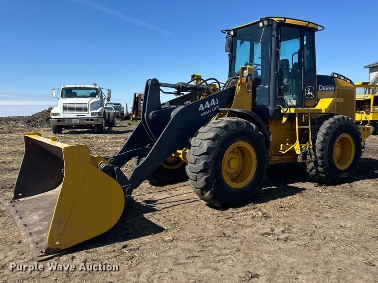 Main image John Deere 444J