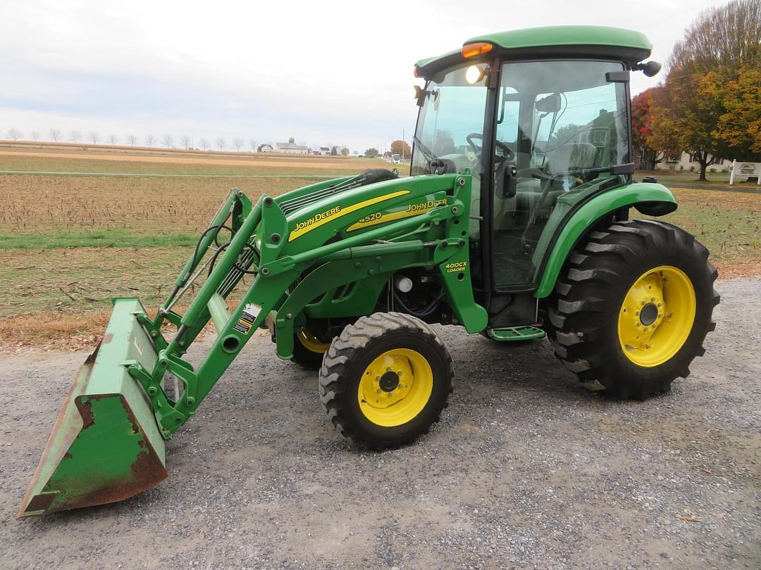 Image of John Deere 4520 Primary image