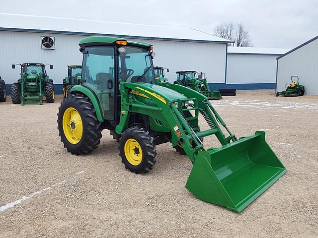 Image of John Deere 4520 equipment image 2