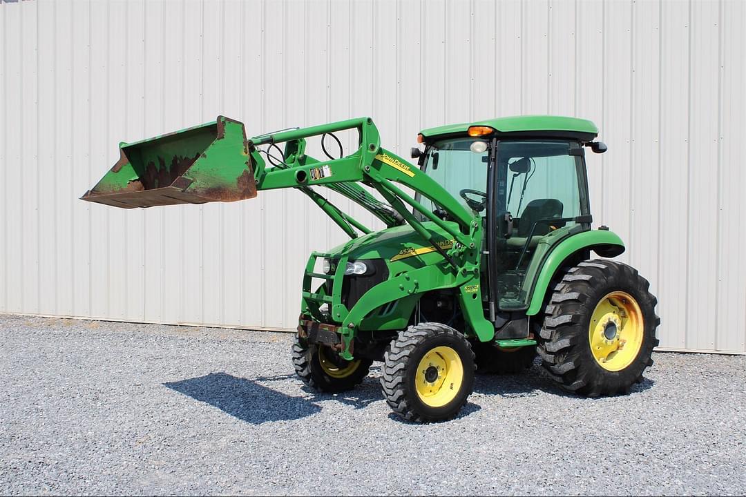 Image of John Deere 4520 Primary image