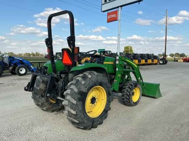 Image of John Deere 4520 equipment image 4