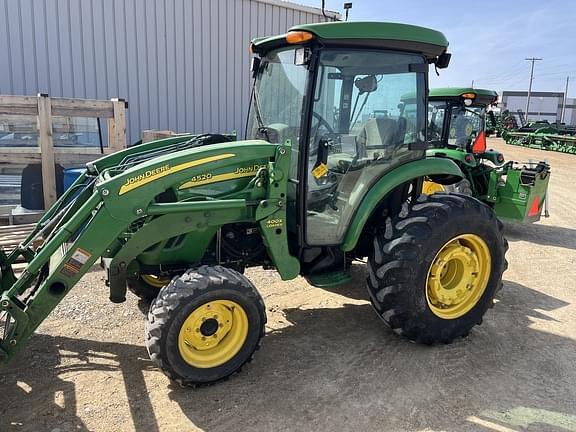 Image of John Deere 4520 Primary image