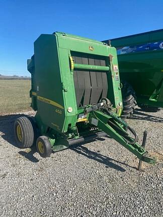 Image of John Deere 458 MegaWide Plus equipment image 1