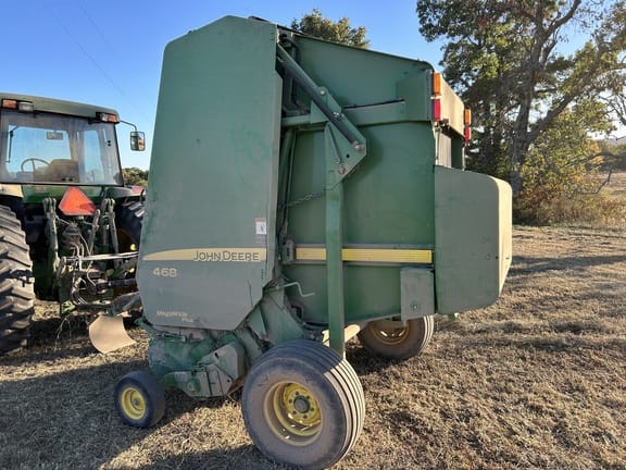 2008 John Deere 468 MegaWide Plus Equipment Image0