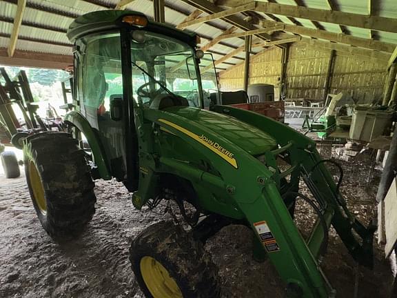 Image of John Deere 4720 equipment image 1