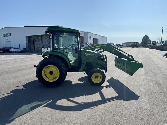 Image of John Deere 4720 equipment image 2