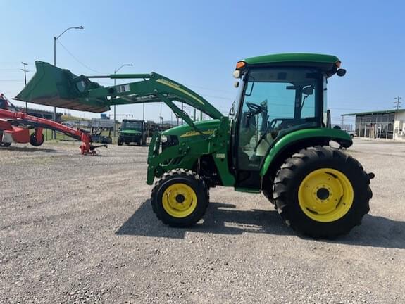 Image of John Deere 4720 equipment image 4