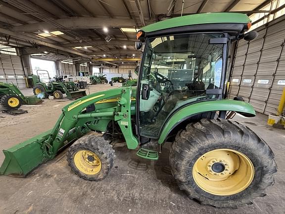 Image of John Deere 4720 equipment image 1