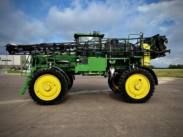 Image of John Deere 4730 equipment image 1