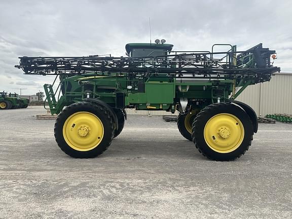Image of John Deere 4730 equipment image 1