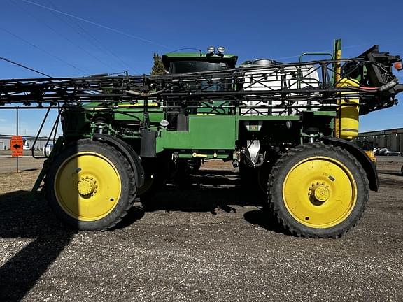 Image of John Deere 4830 equipment image 1