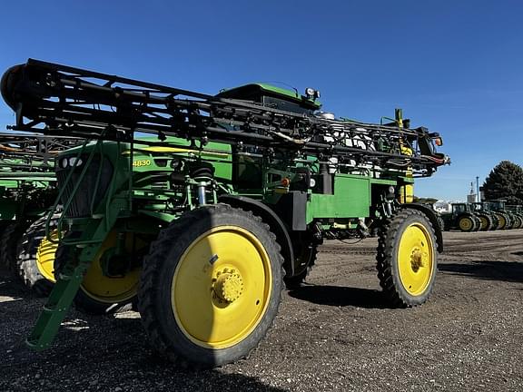 Image of John Deere 4830 Primary image