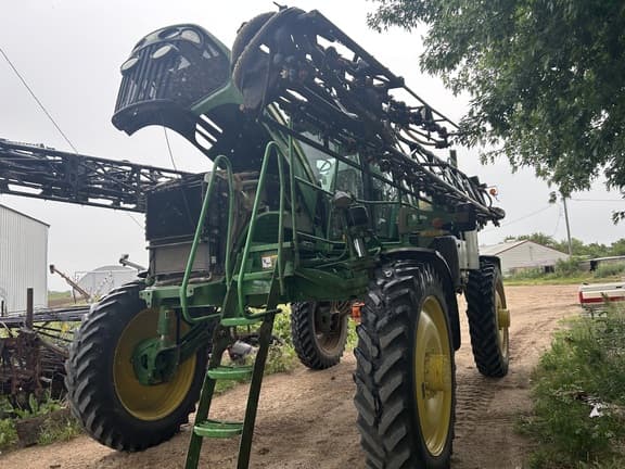 Image of John Deere 4830 equipment image 2
