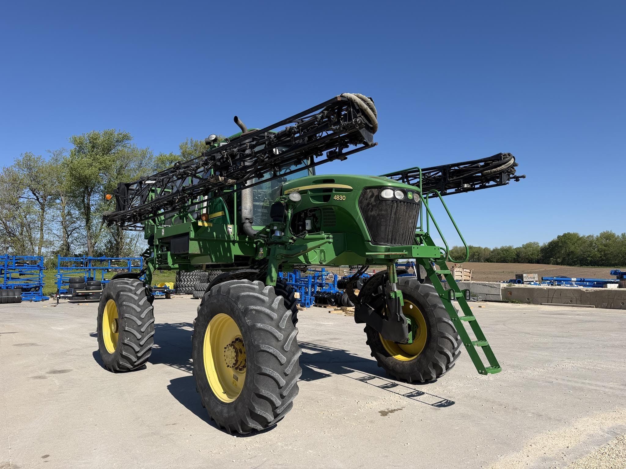 2008 John Deere 4830 Equipment Image0
