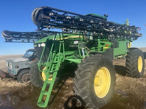 Image of John Deere 4830 Primary image