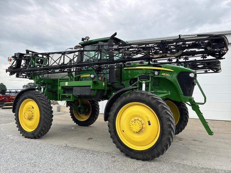2008 John Deere 4830 Equipment Image0