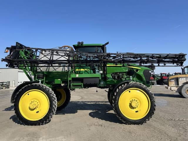 Image of John Deere 4830 equipment image 3