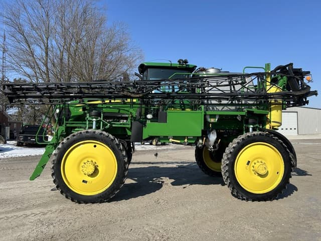 Image of John Deere 4830 equipment image 2