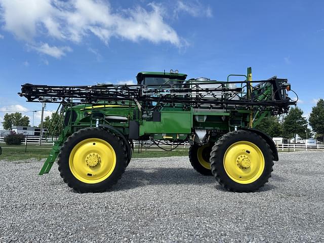 Image of John Deere 4830 equipment image 2
