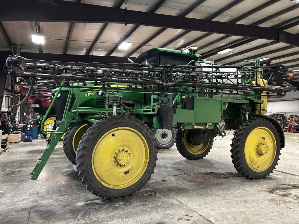 2008 John Deere 4830 Equipment Image0