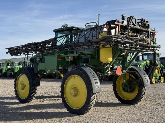 Image of John Deere 4830 equipment image 2