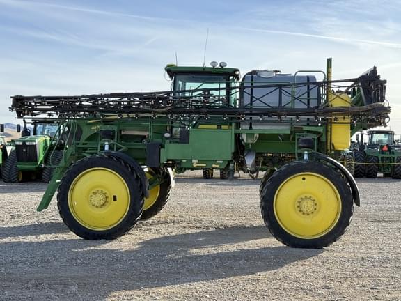 Image of John Deere 4830 equipment image 1