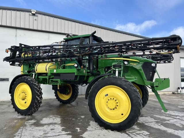 Image of John Deere 4830 equipment image 1