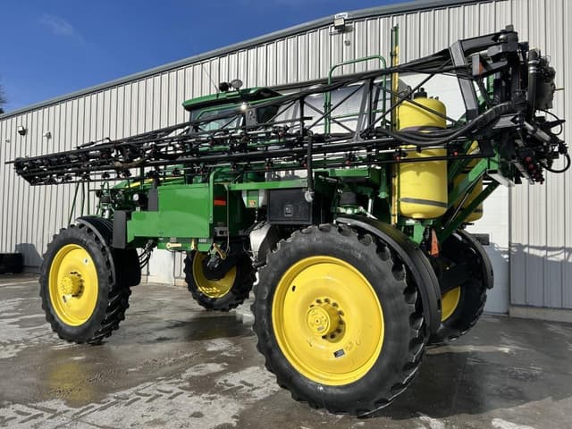 Image of John Deere 4830 equipment image 4