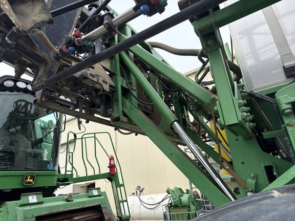 Image of John Deere 4830 equipment image 1
