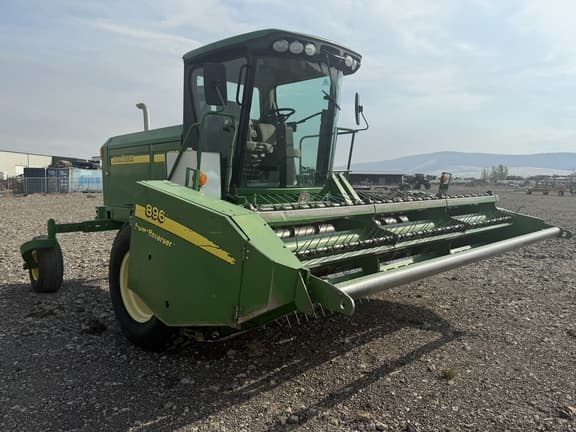 Image of John Deere 4895 equipment image 1