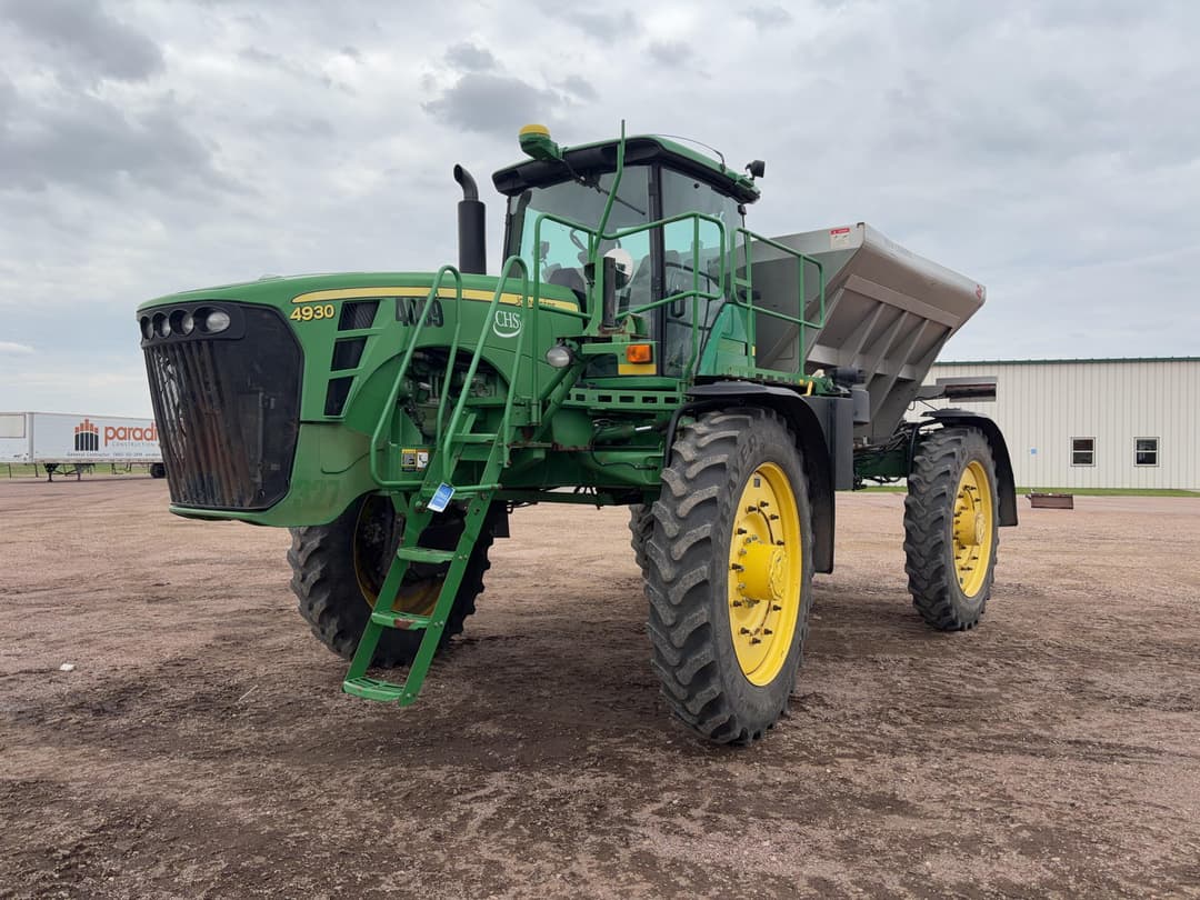 Image of John Deere 4930 Primary image