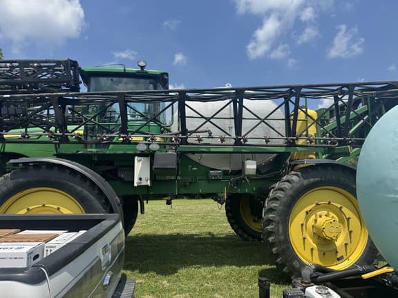 Image of John Deere 4930 equipment image 3