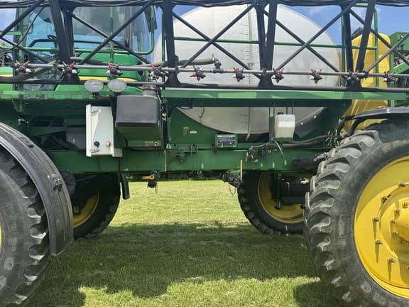 Image of John Deere 4930 equipment image 4