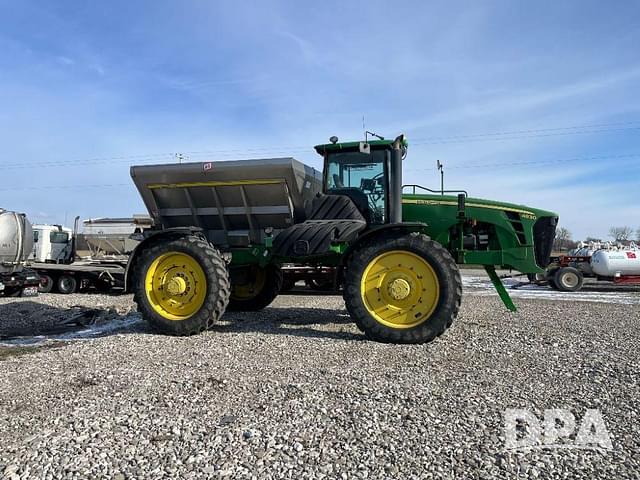 Image of John Deere 4930 equipment image 1