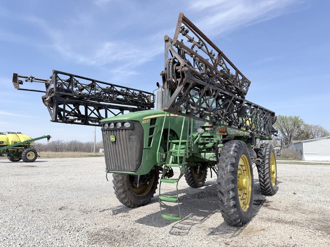 Image of John Deere 4930 Primary image
